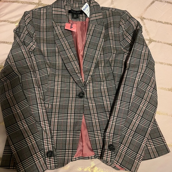 Rachel Zoe Jackets & Blazers - Rachel Zoe blazer. M